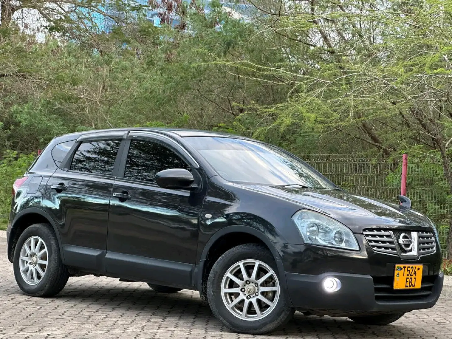 Nissan Dualis SUV 2008 Black (T524EBJ) thumbnail 3