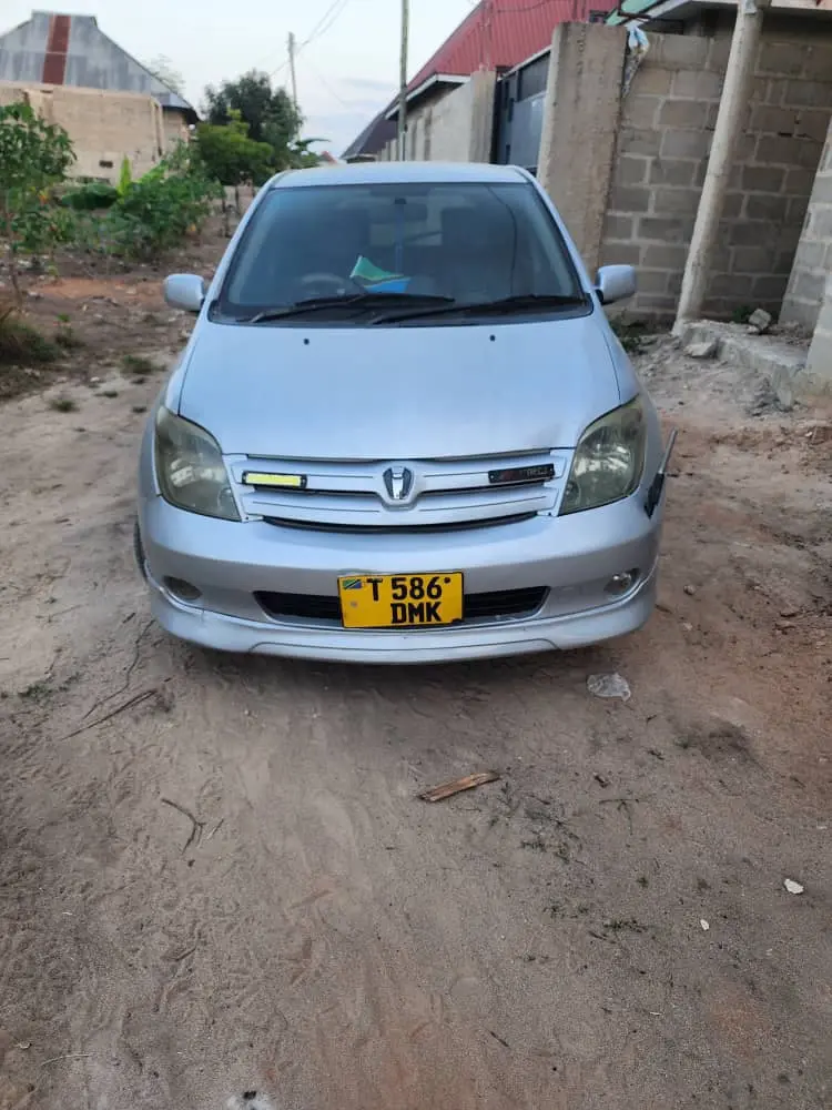 Toyota Ist DMK