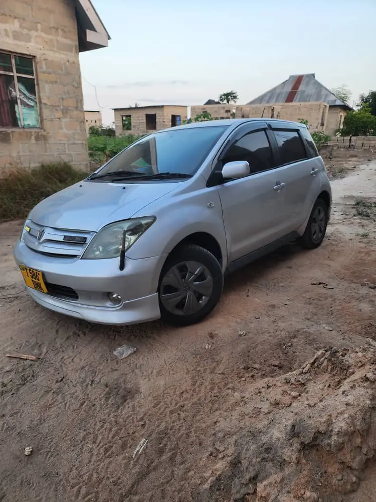Toyota Ist DMK thumbnail 3