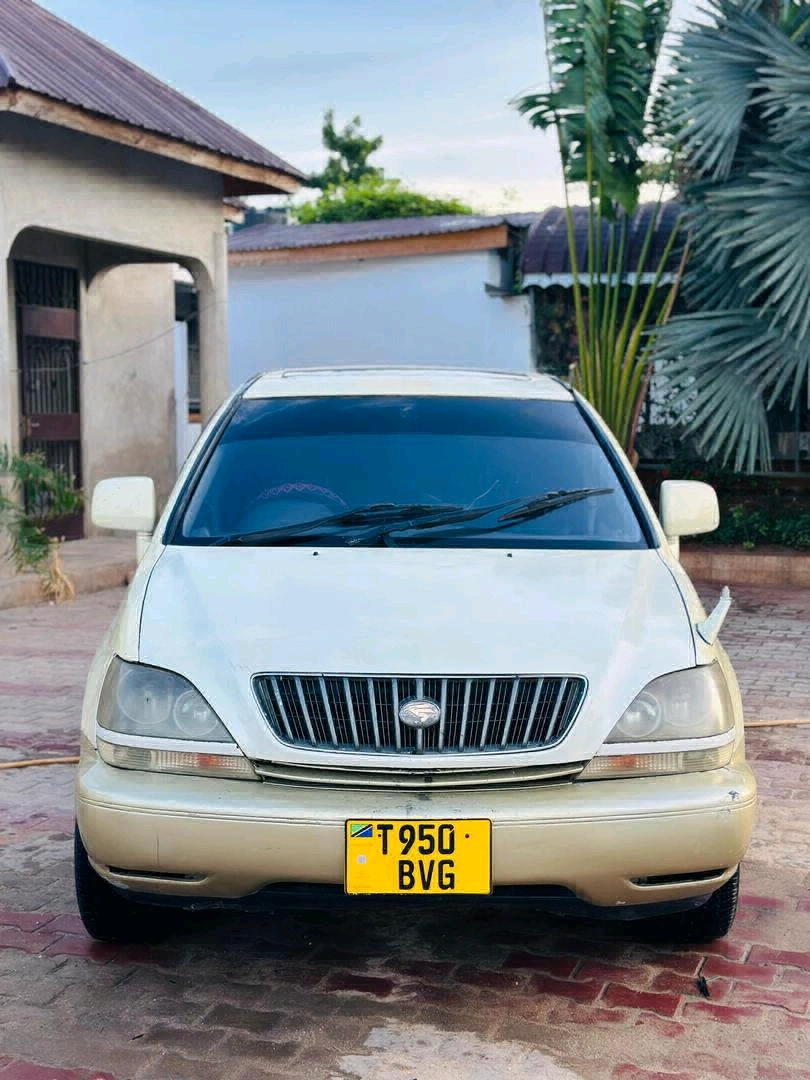 Toyota Harrier Old Model SUV T950BVG