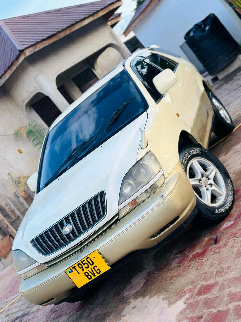 Toyota Harrier Old Model SUV T950BVG thumbnail 5