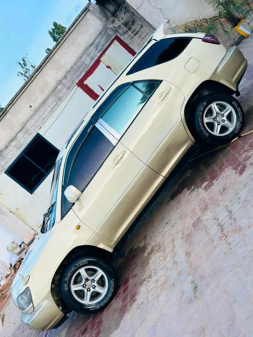 Toyota Harrier Old Model SUV T950BVG thumbnail 7