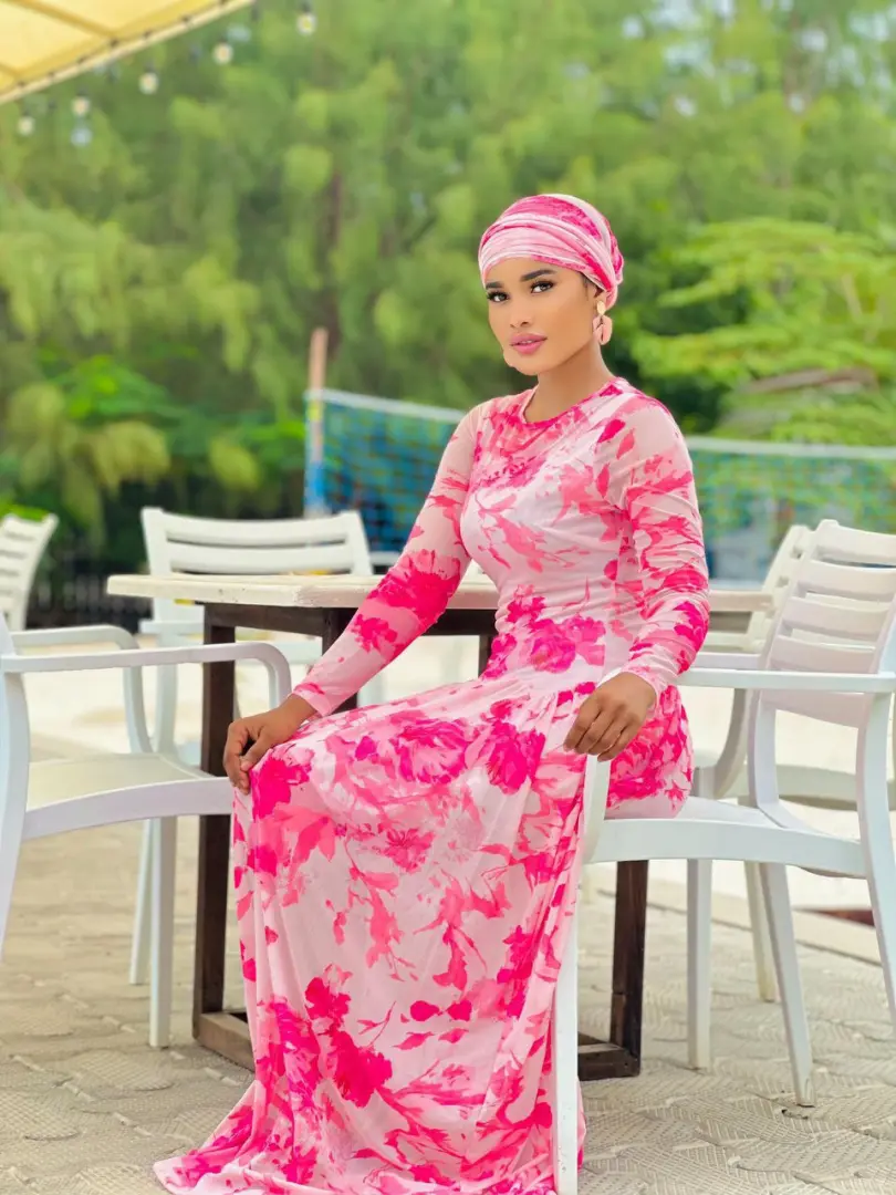 New Long Floral Dress with Head Covering thumbnail 4