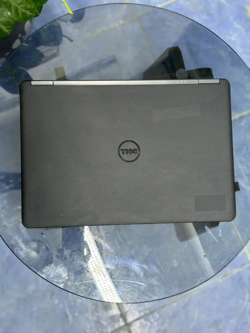 Dell Latitude 7450 Laptop i7 5th Gen 8GB RAM 256GB SSD thumbnail 6