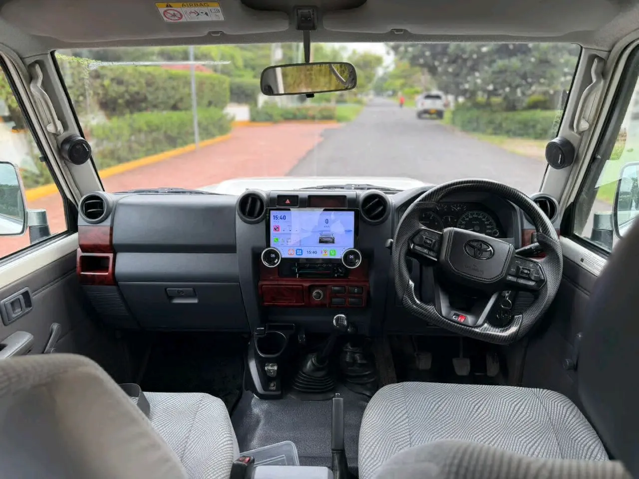 Toyota Land Cruiser Pickup 2019 thumbnail 4