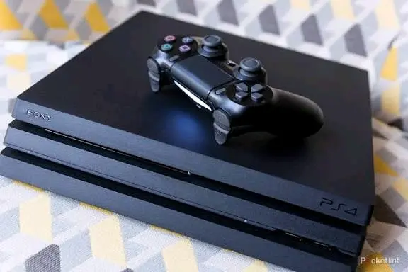 Sony PlayStation 4 (PS4) Console with Controller thumbnail 2