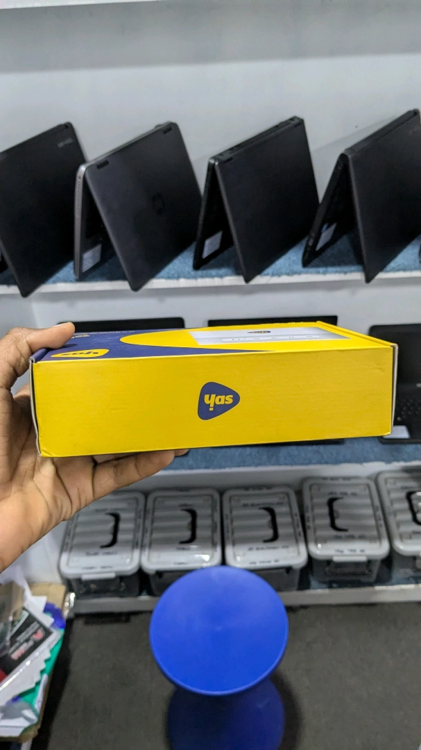 Yas 4G Ultra-fast Internet Router thumbnail 2