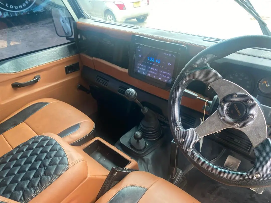 Land Rover Defender Kali Sana thumbnail 4