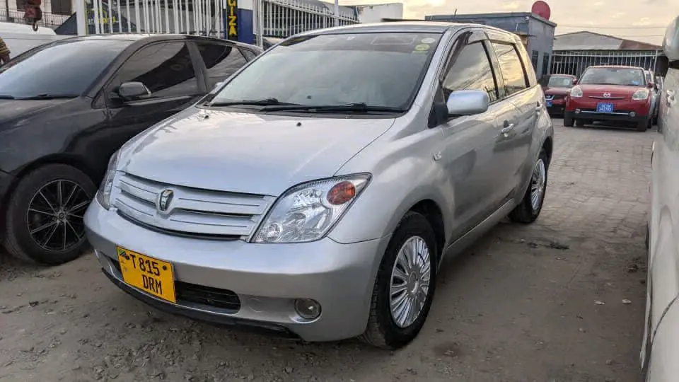 Toyota Ist 2004 (DRM) - Clean Condition thumbnail 4