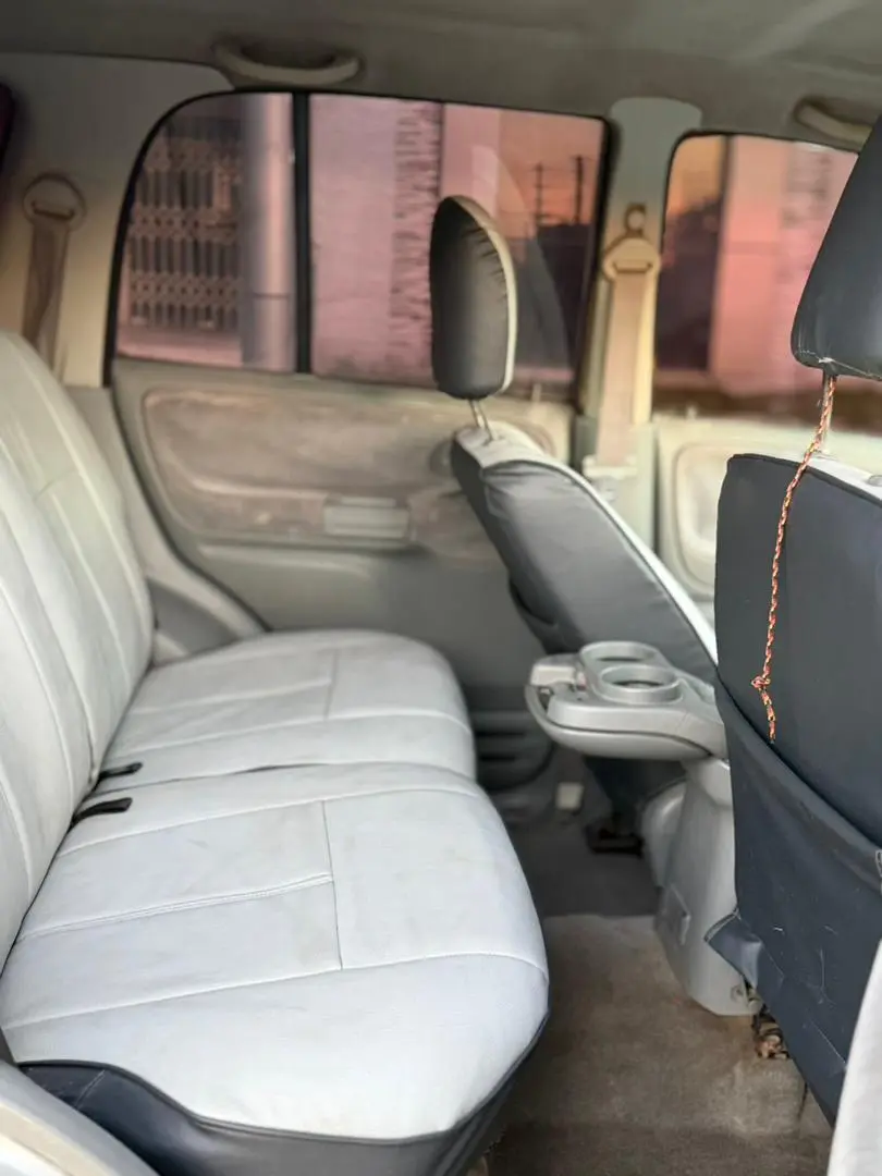 Suzuki Escudo SUV (BGS) thumbnail 5