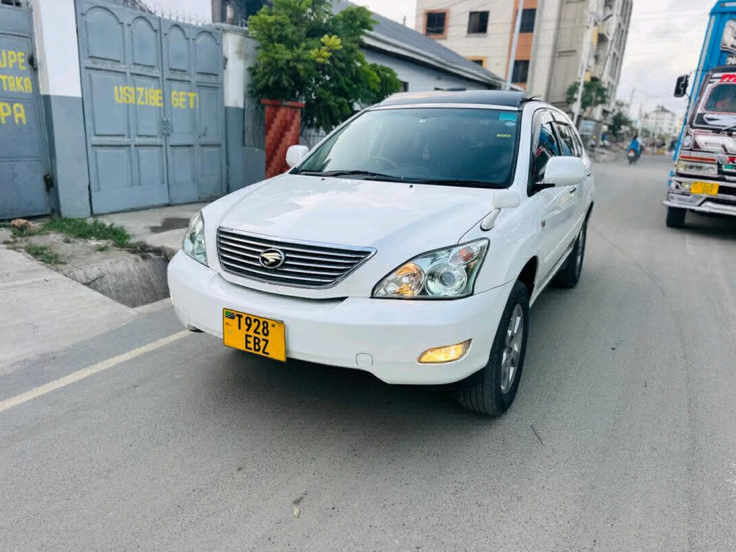 Toyota Harrier 2007, 2360cc, Sunroof, 67k Mileage thumbnail 2