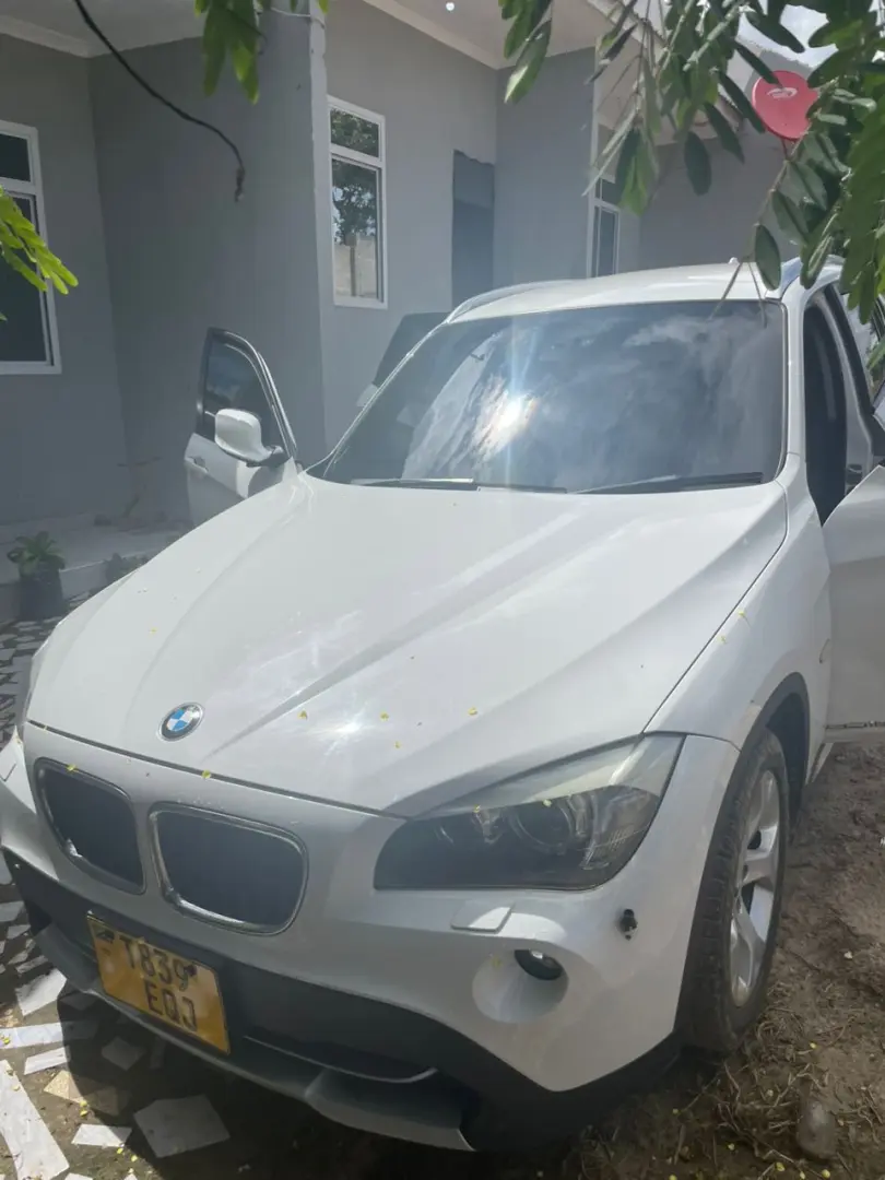 BMW X1 2010 thumbnail 3