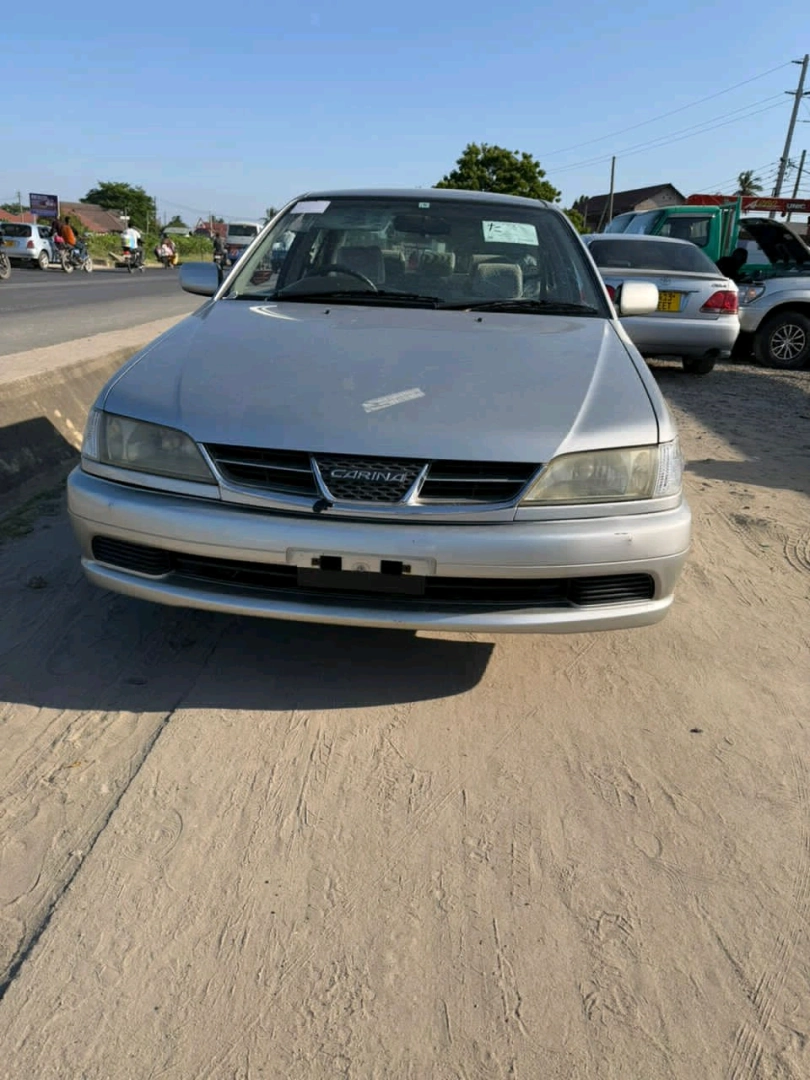 Toyota Carina Ti Sedan 2001 (Imported from Japan)