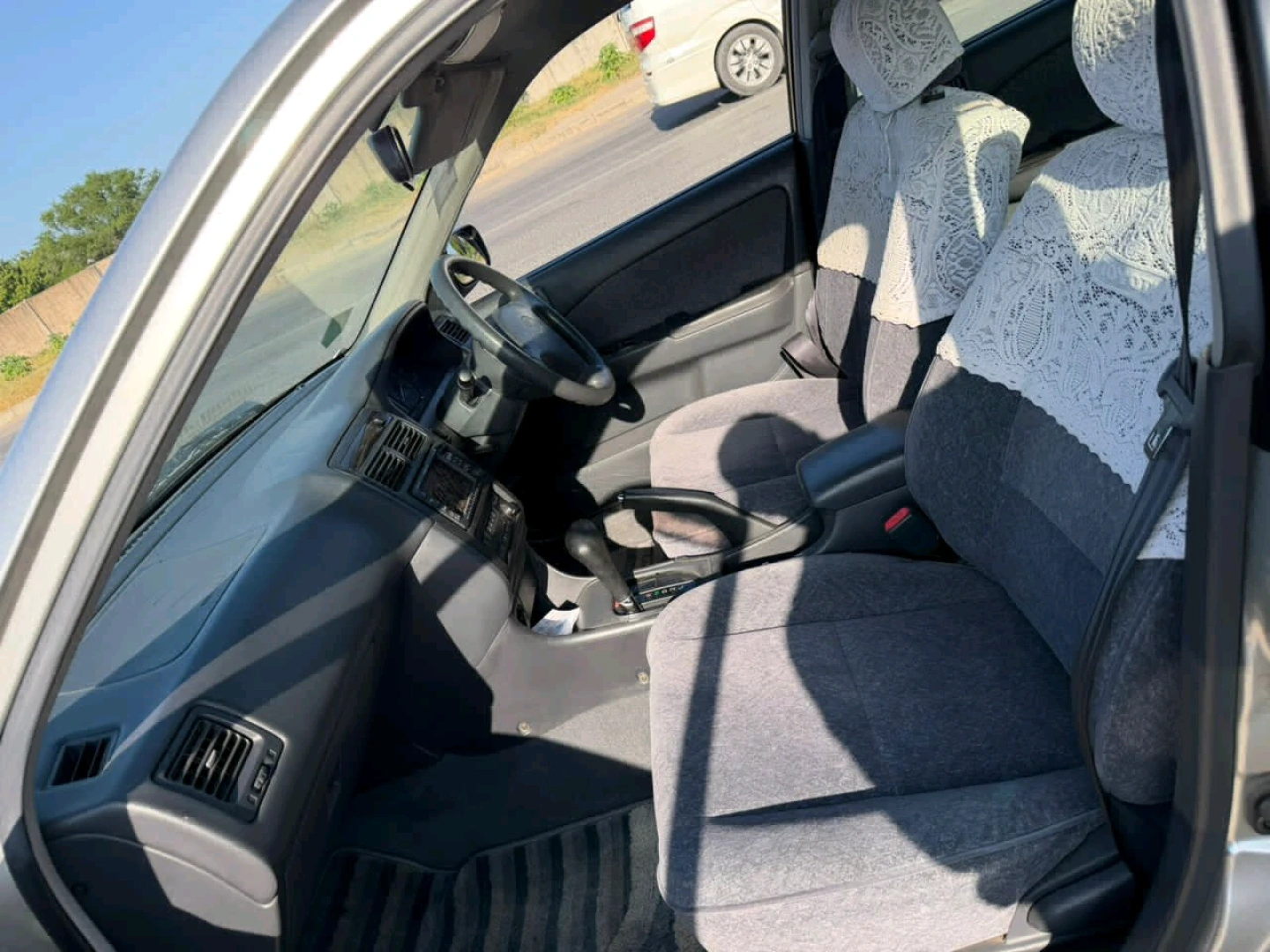 Toyota Carina Ti Sedan 2001 (Imported from Japan) thumbnail 8