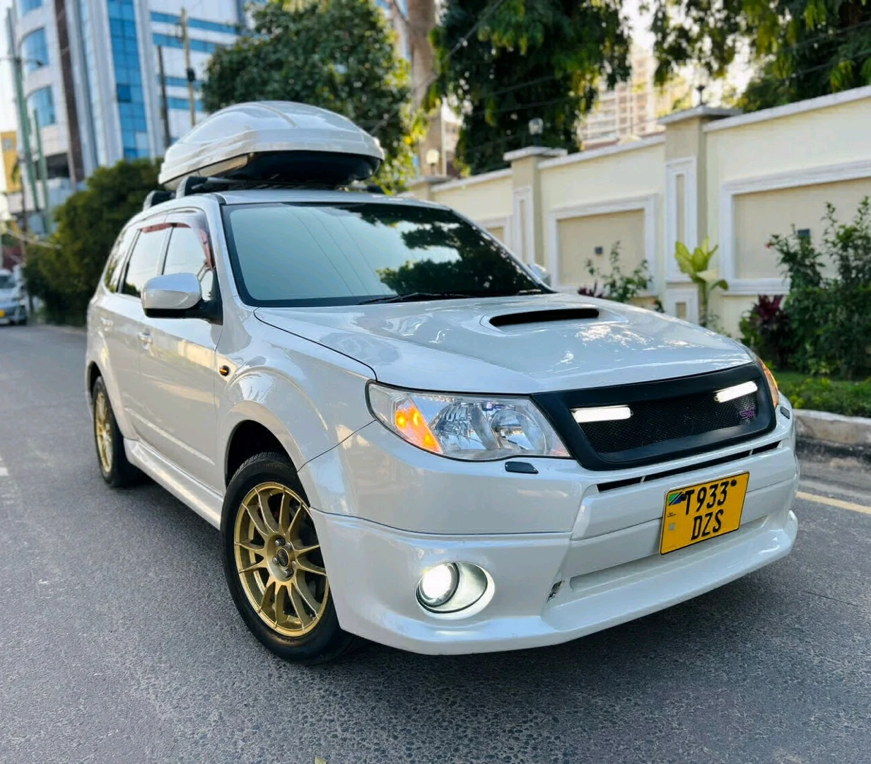 Subaru Forester XT DZS 2010 (Low Mileage) thumbnail 2