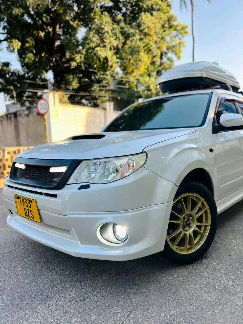 Subaru Forester XT DZS 2010 (Low Mileage) thumbnail 3