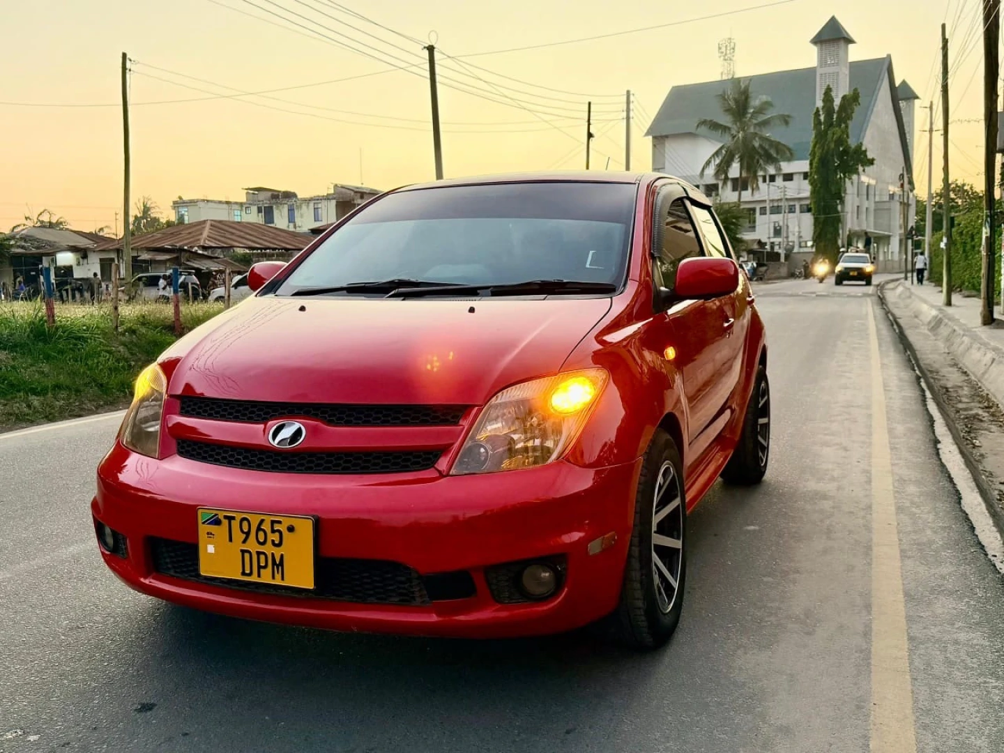Toyota Ist 2005 Model 1490cc thumbnail 5