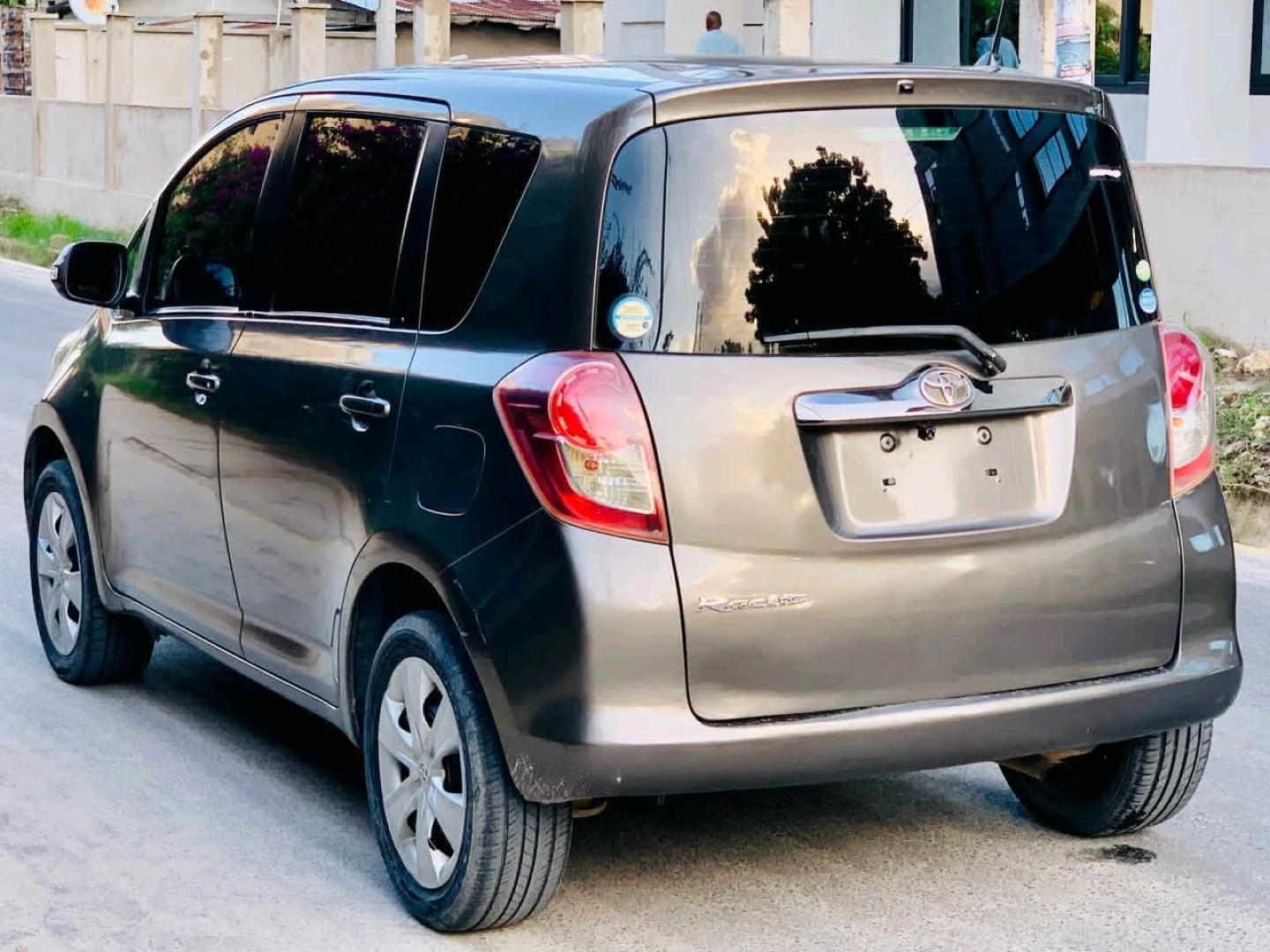 Toyota Ractis 2007 Minivan DVE thumbnail 4