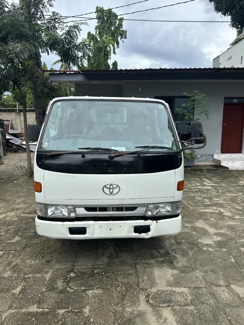 Toyota Toyoace 1999 thumbnail 2