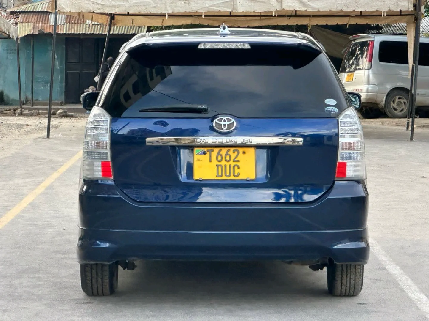 Toyota Wish 2005 Blue Sunroof Minivan thumbnail 2