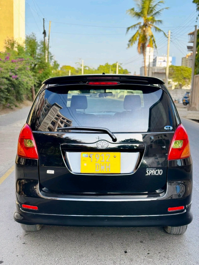 Toyota Spacio 2003 Black for Sale thumbnail 2