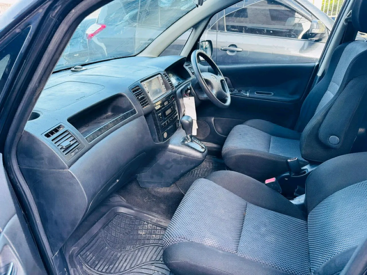 Toyota Spacio 2003 Black for Sale thumbnail 8