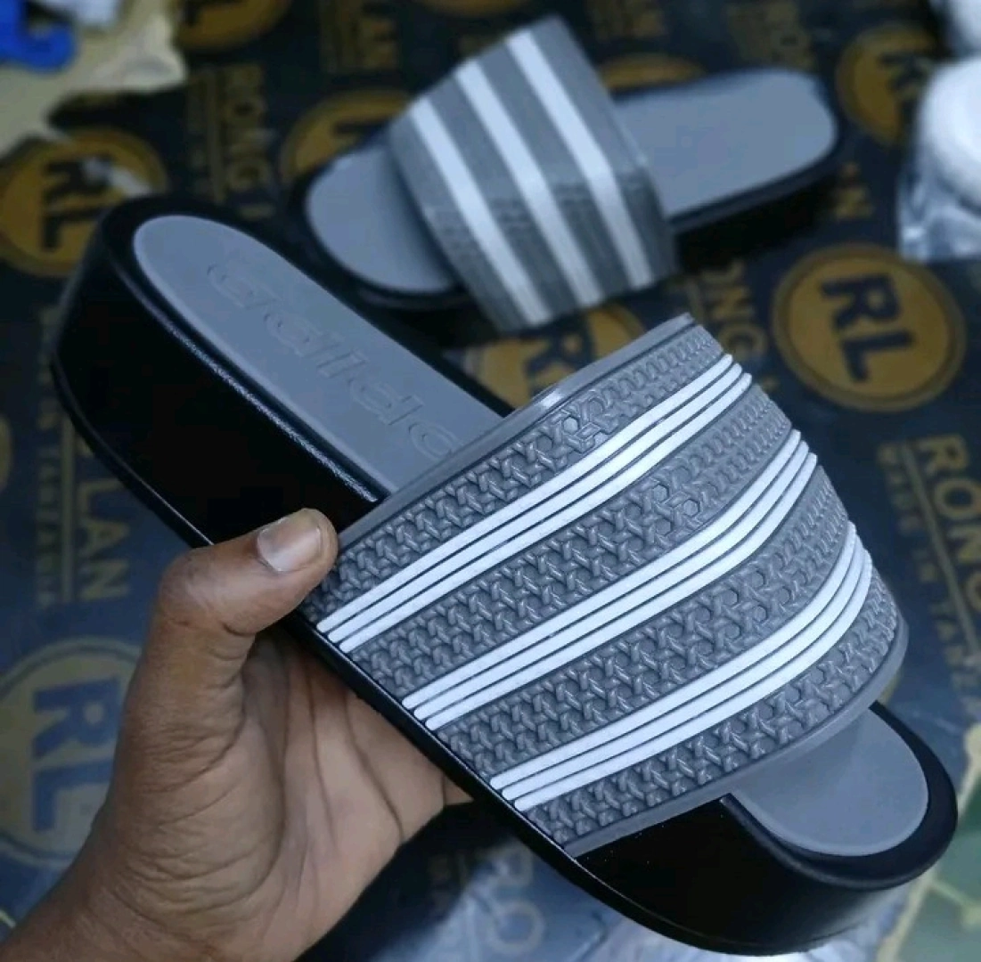Adidas Slide Sandals (Sizes 40-45) thumbnail 6
