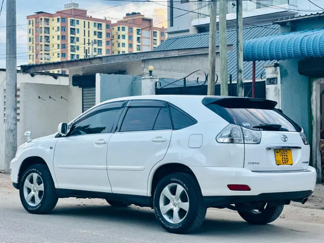 Toyota Harrier 240G (2006) thumbnail 5