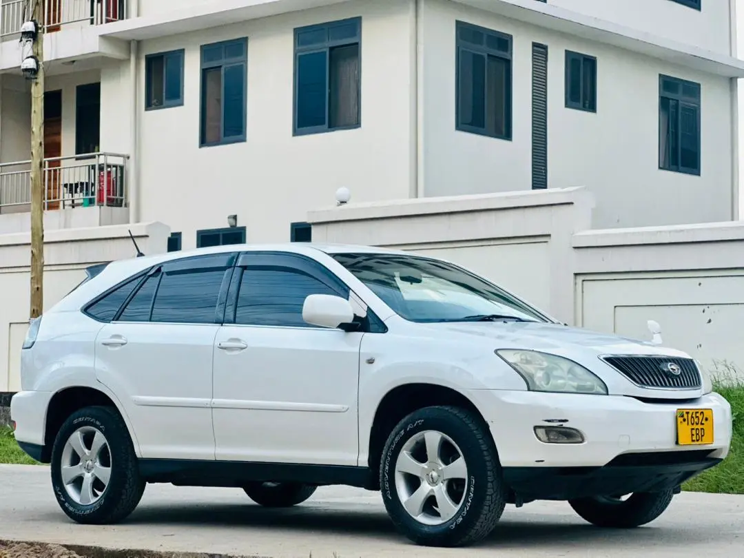 Toyota Harrier 240G (2006) thumbnail 9