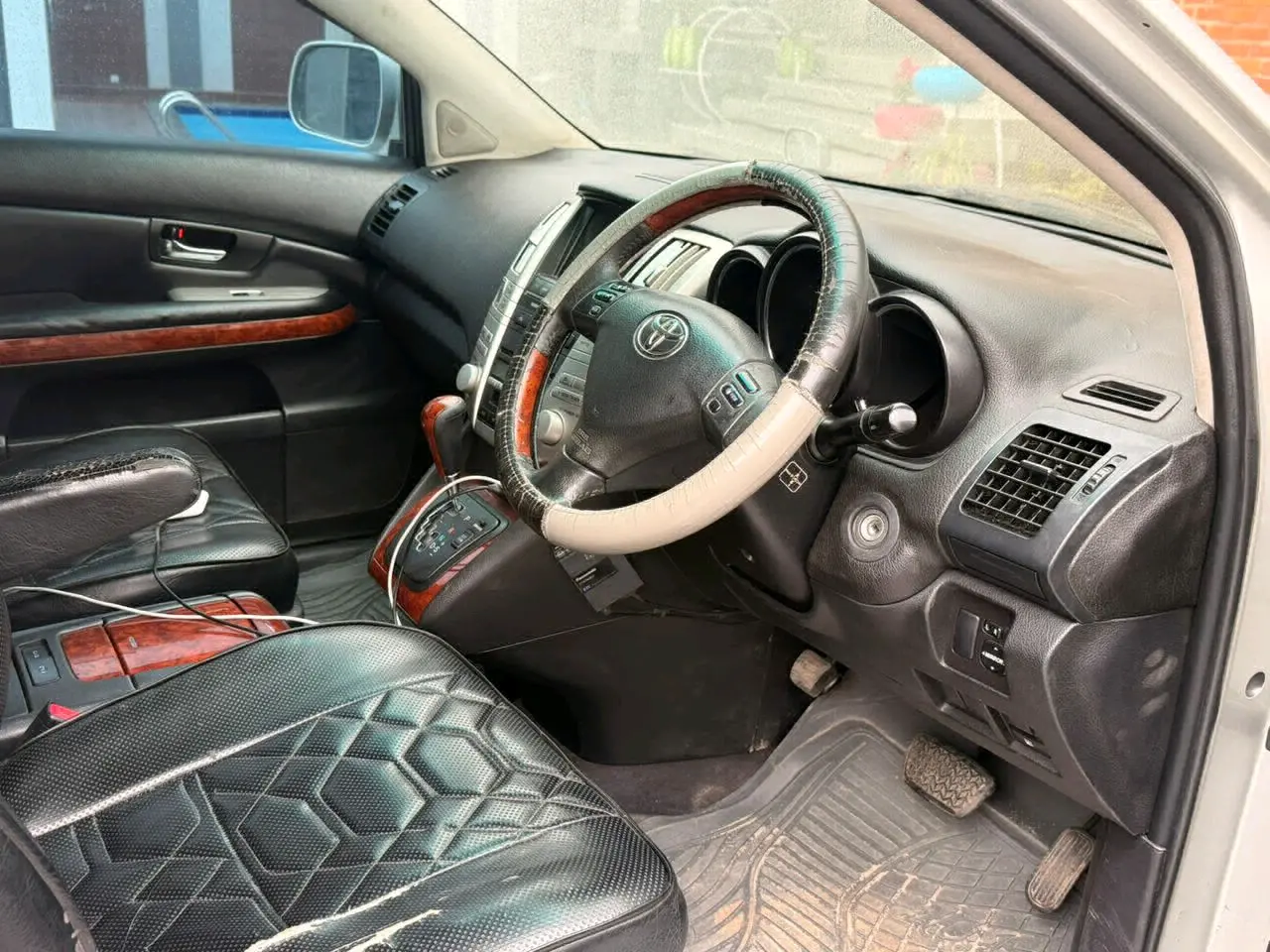 Toyota Harrier 2004, Silver, 2360cc thumbnail 7