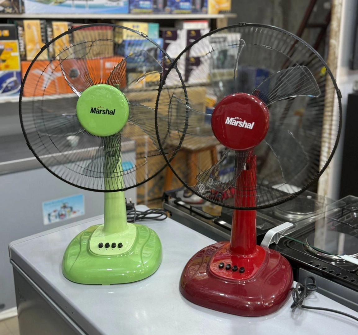 Marshal Size 16 Table Fans (Green and Red) thumbnail 2