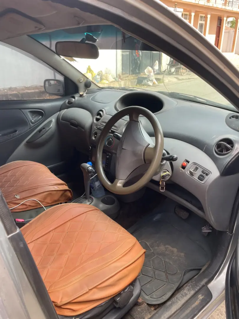 Toyota Vitz 2001 (BNX) thumbnail 6