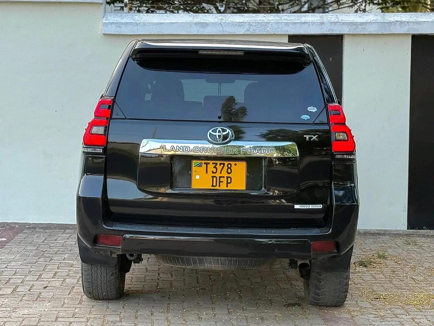 Toyota Land Cruiser Prado 2010 Nyeusi thumbnail 5
