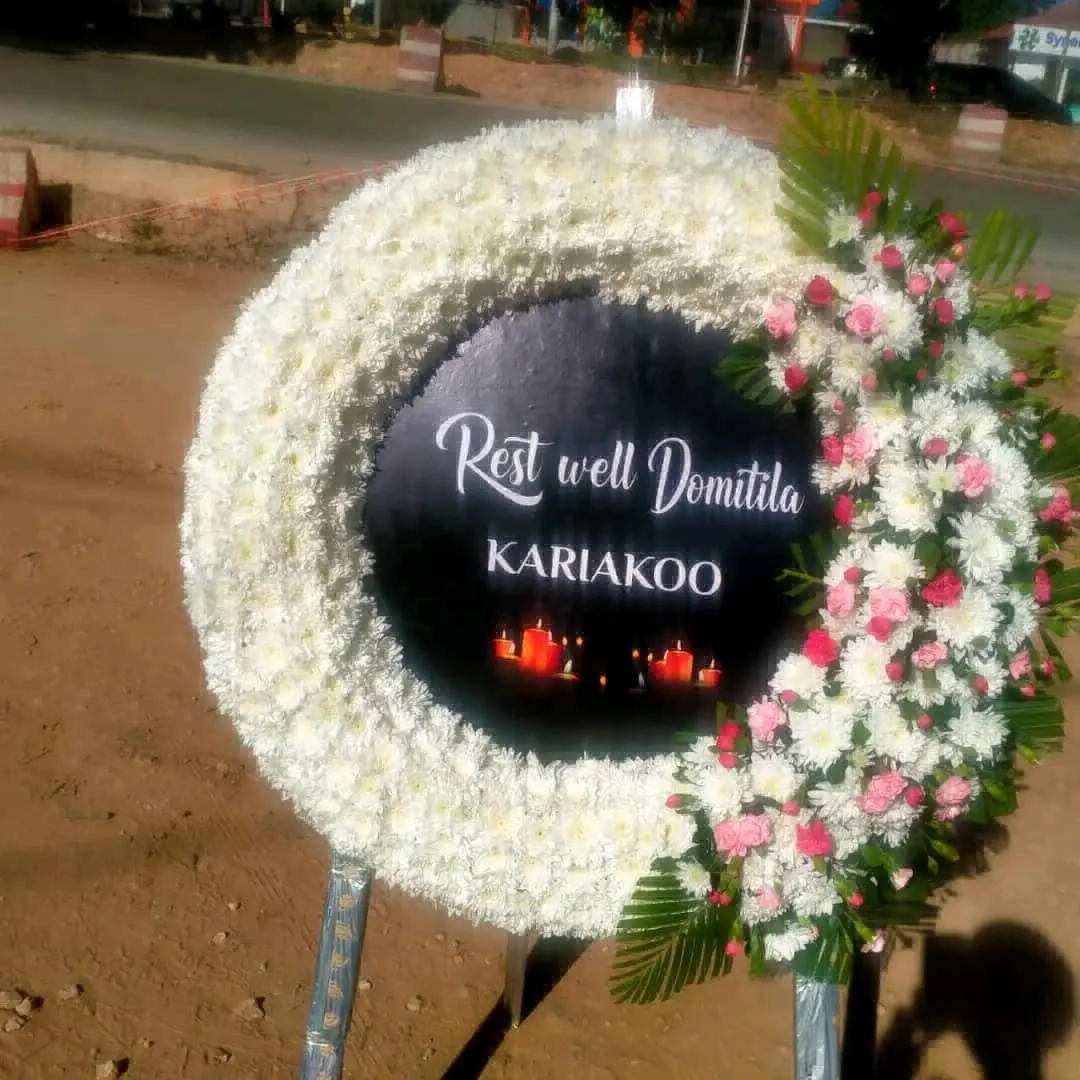 AFE Decor: Funeral Wreaths & Wedding Flowers thumbnail 6