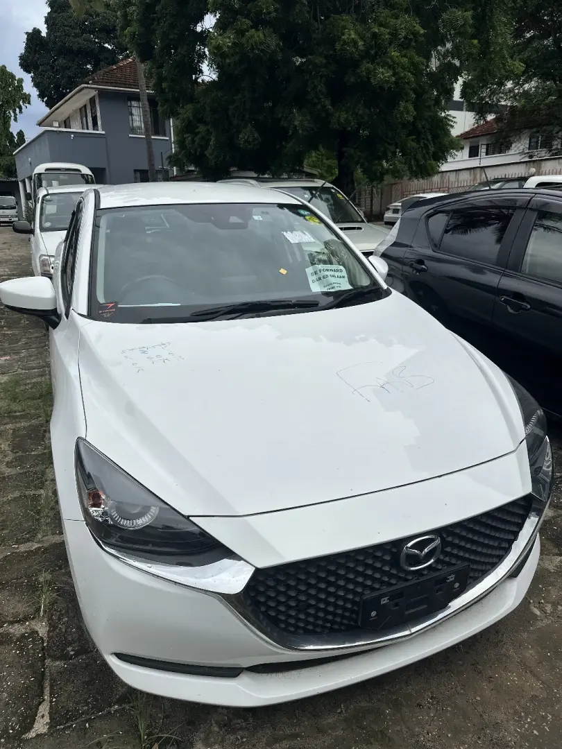 Mazda 2 2020 thumbnail 5