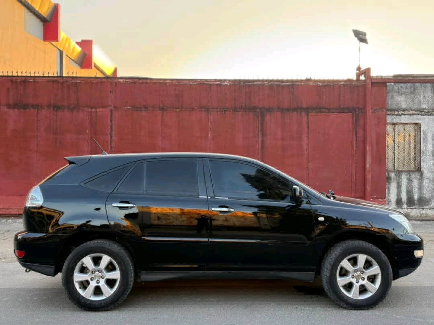 Black Toyota Harrier SUV 2360 CC thumbnail 6