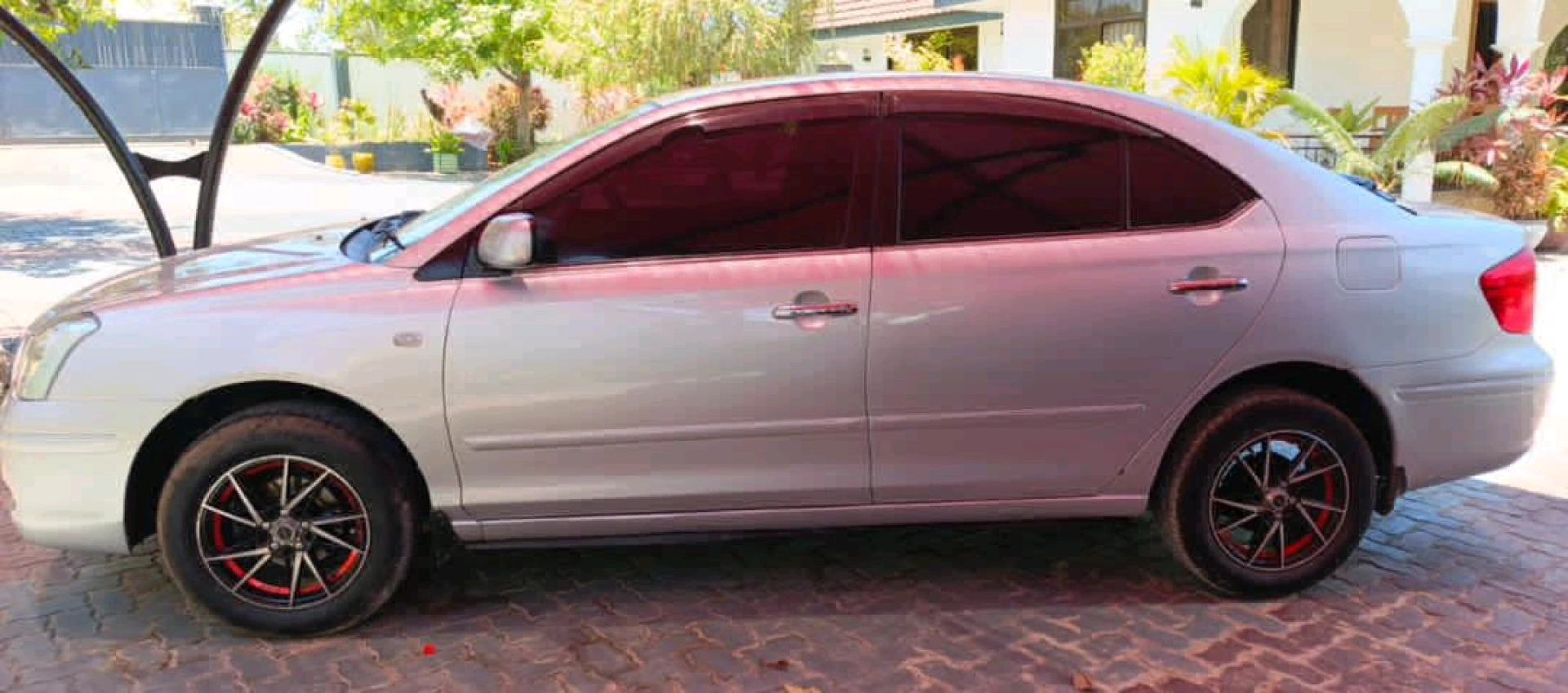Toyota Premio F Sedan 1490cc (Reg DTU) thumbnail 4