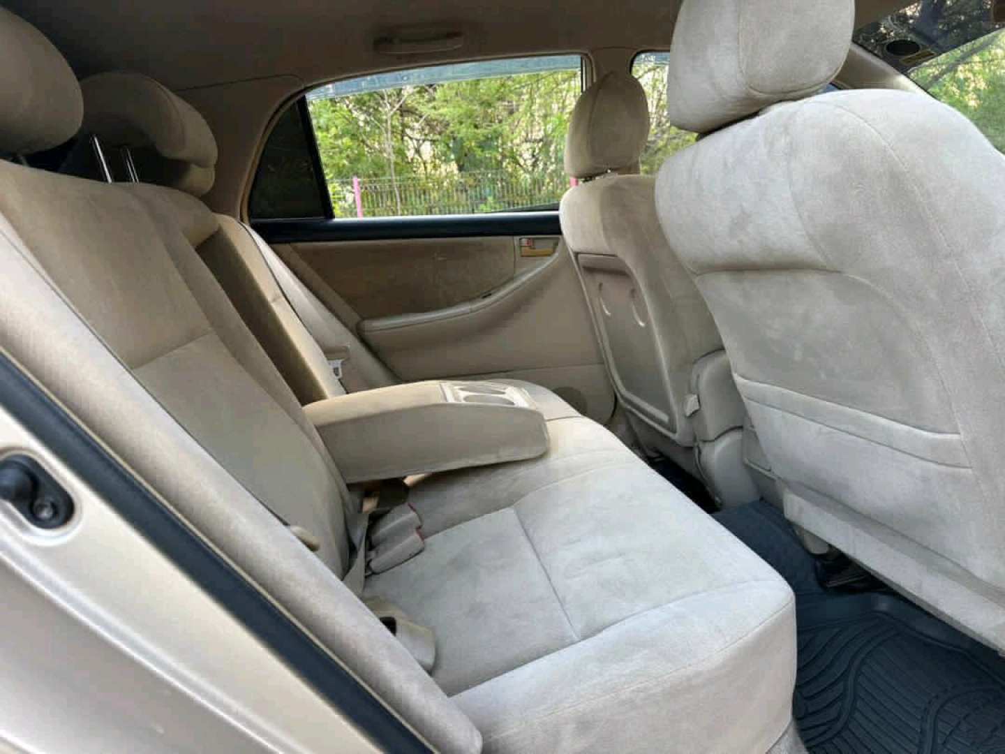 Toyota RunX 2004 Model for Sale thumbnail 5