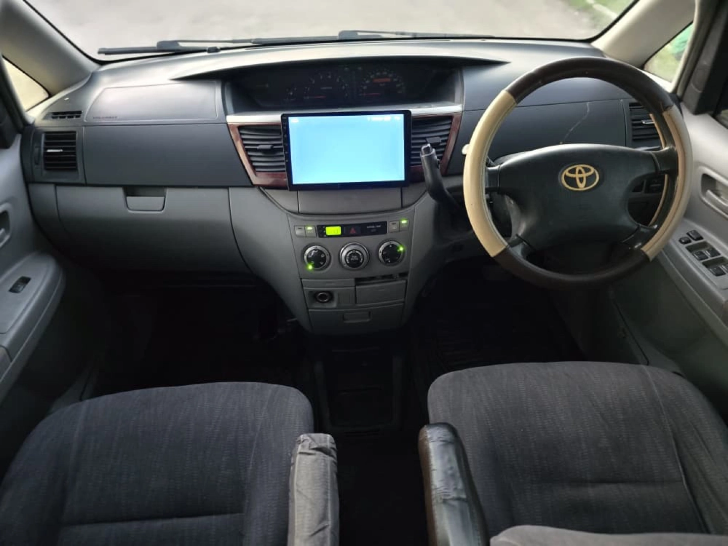 Toyota Noah Van Black Engine 1Az thumbnail 8