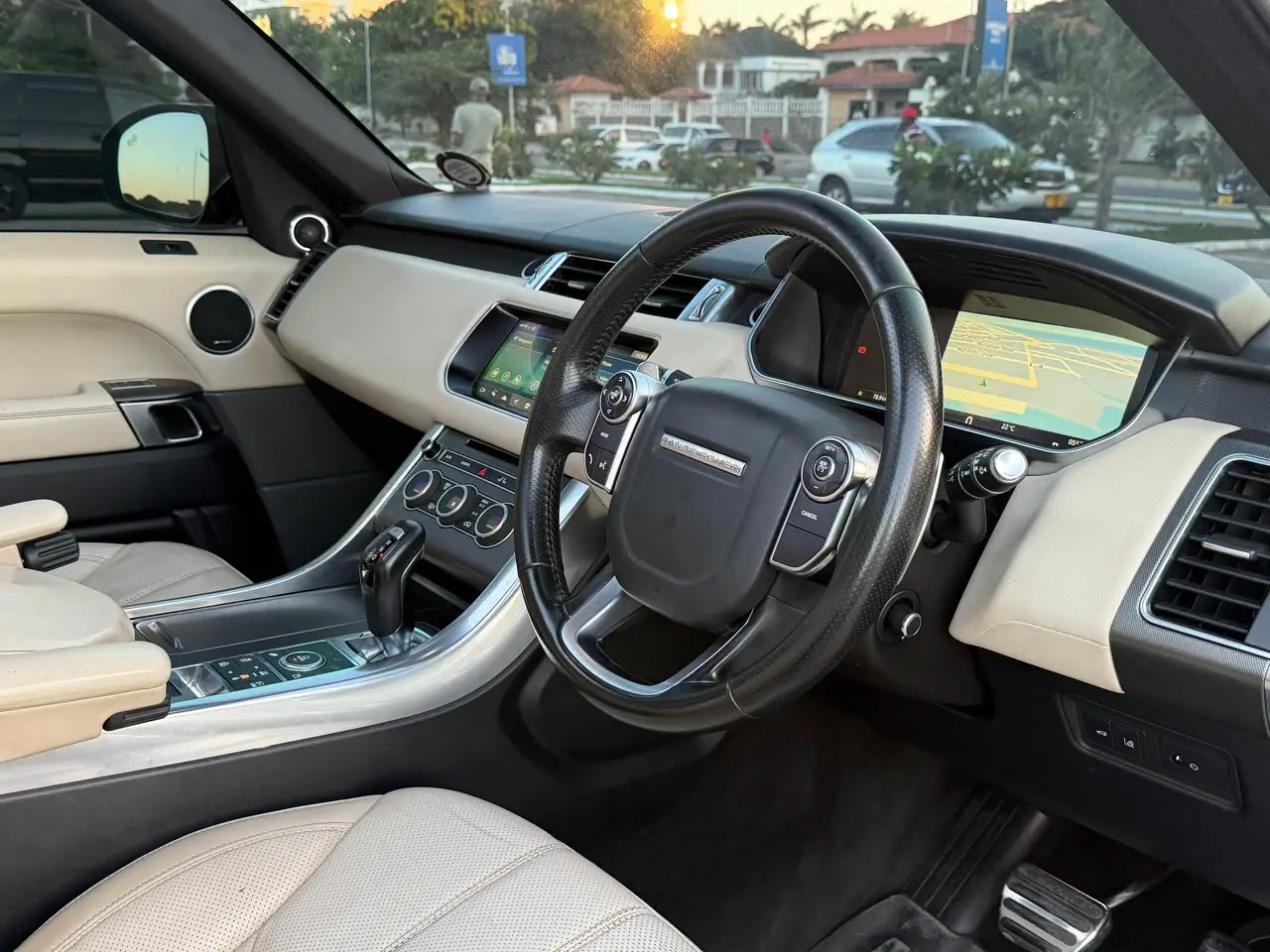 2017 Land Rover Range Rover Sport 4.4 SDV8 HSE thumbnail 8