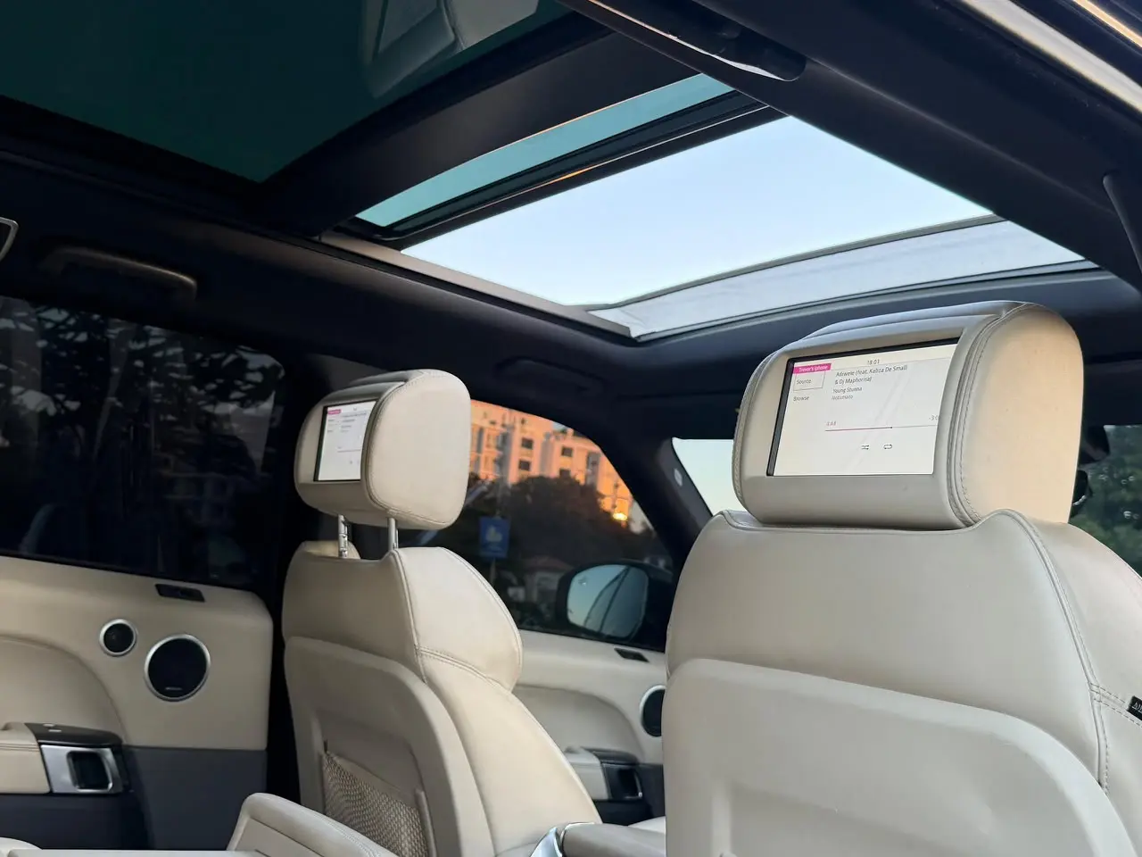 2017 Land Rover Range Rover Sport 4.4 SDV8 HSE thumbnail 9