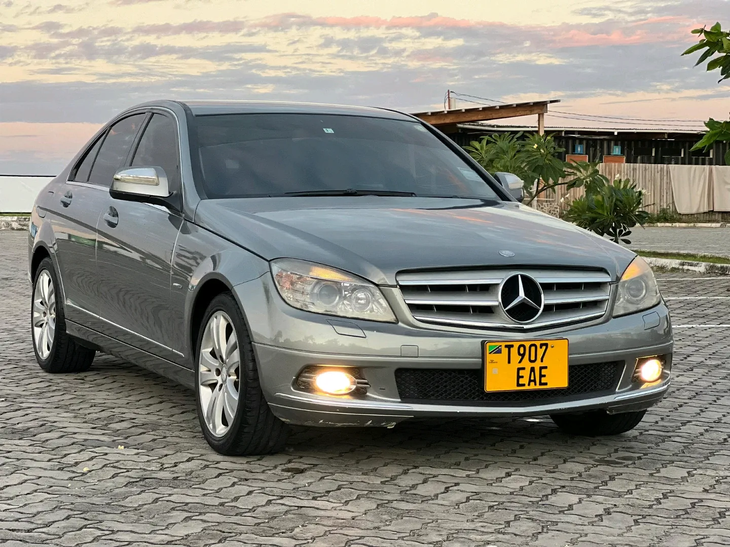 Mercedes-Benz C-Class Sedan 2008 thumbnail 2