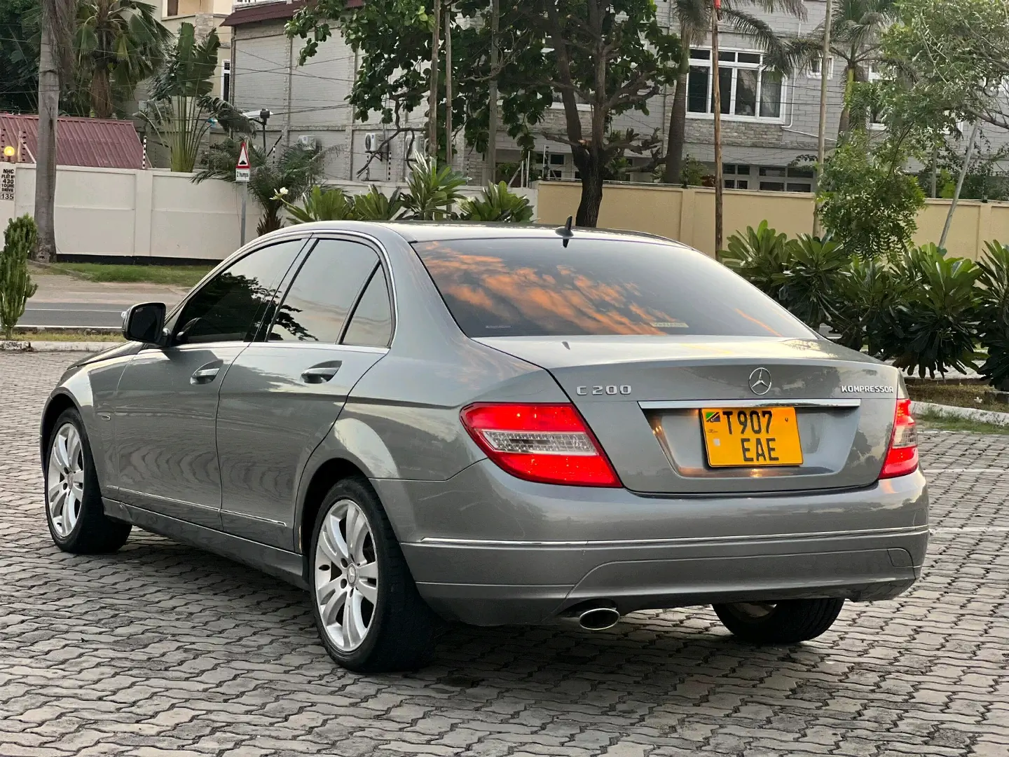 Mercedes-Benz C-Class Sedan 2008 thumbnail 7