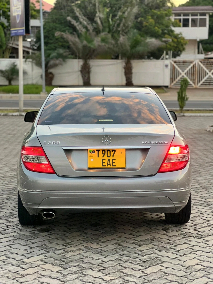 Mercedes-Benz C-Class Sedan 2008 thumbnail 9
