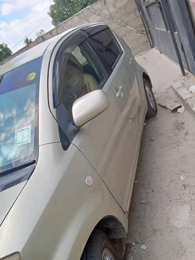 Toyota Passo DGV Hatchback thumbnail 4