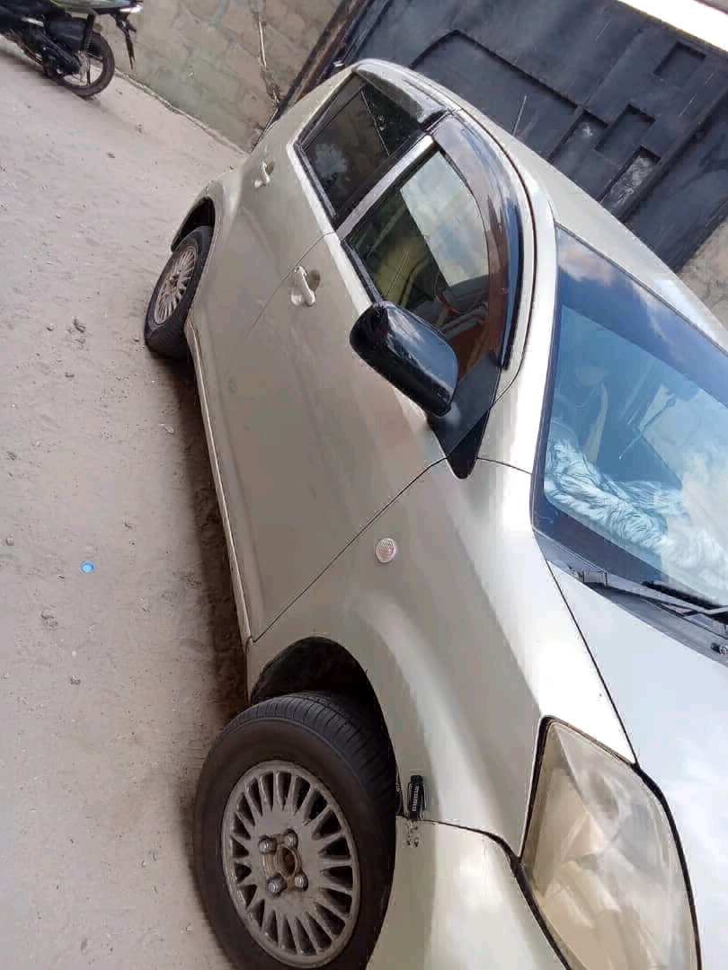 Toyota Passo DGV Hatchback thumbnail 5