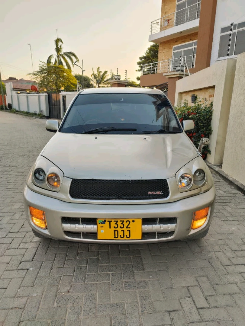 Toyota RAV4 SUV 2002 Model