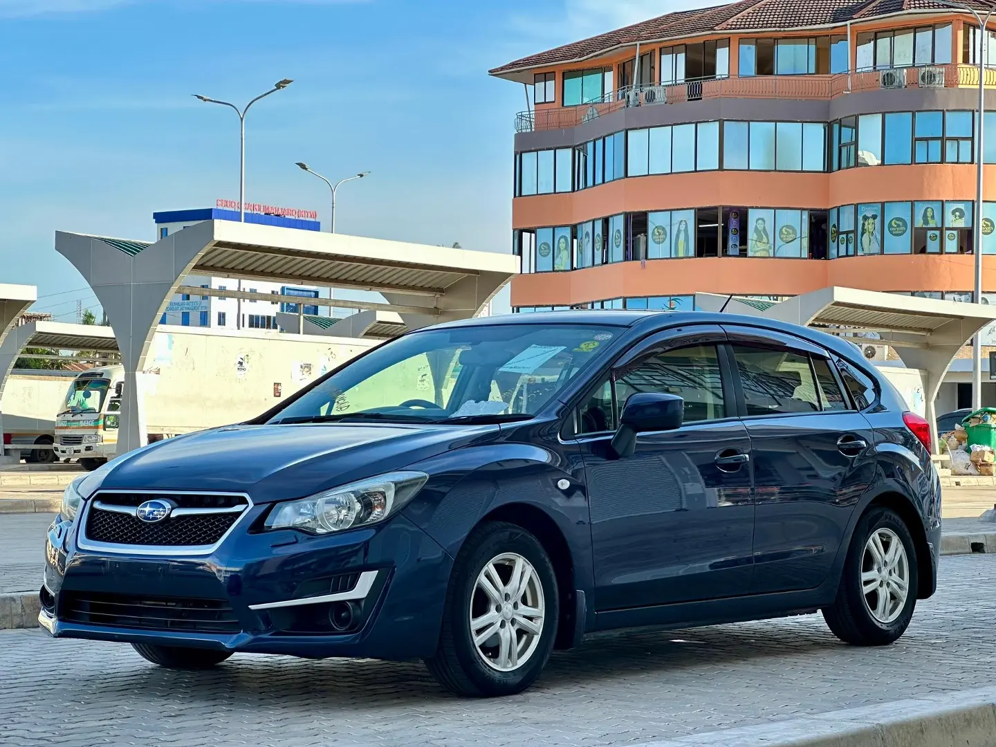 2016 Subaru Impreza Hatchback thumbnail 9