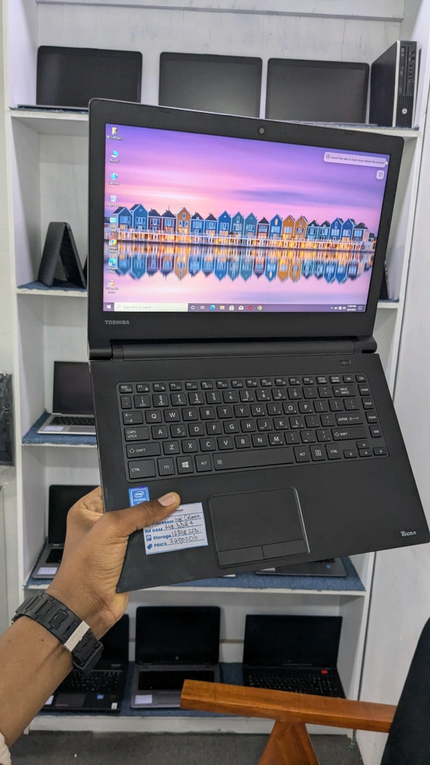 Toshiba Tecra Laptop 4GB RAM 128GB SSD