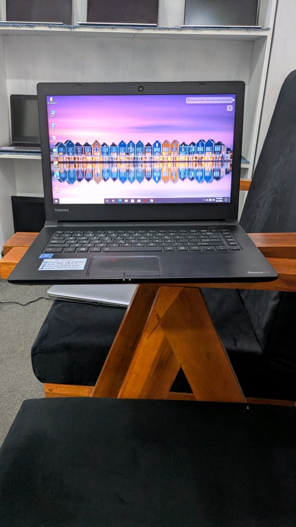 Toshiba Tecra Laptop 4GB RAM 128GB SSD thumbnail 4